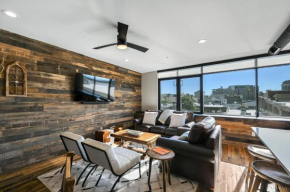Phenomenal 2 Bedroom 2 and a half Bathroom Downtown Property